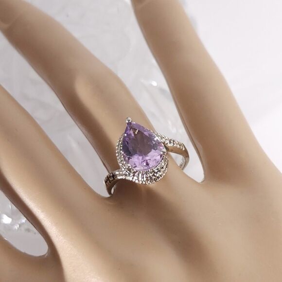 Amethyst Pear 2.5 Carat Ring Size 7 - Picture 10 of 13